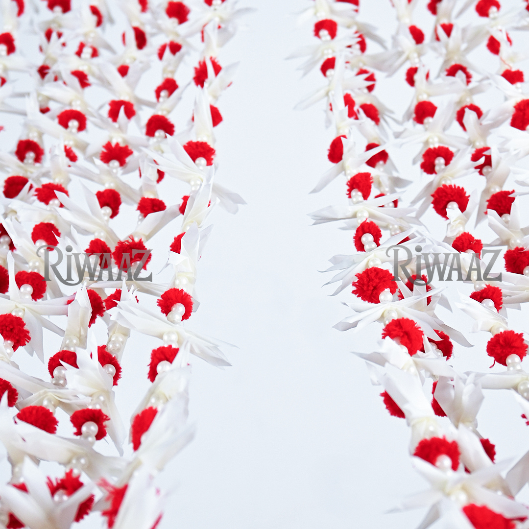 12 pcs - Red n White Pom Pom Garland